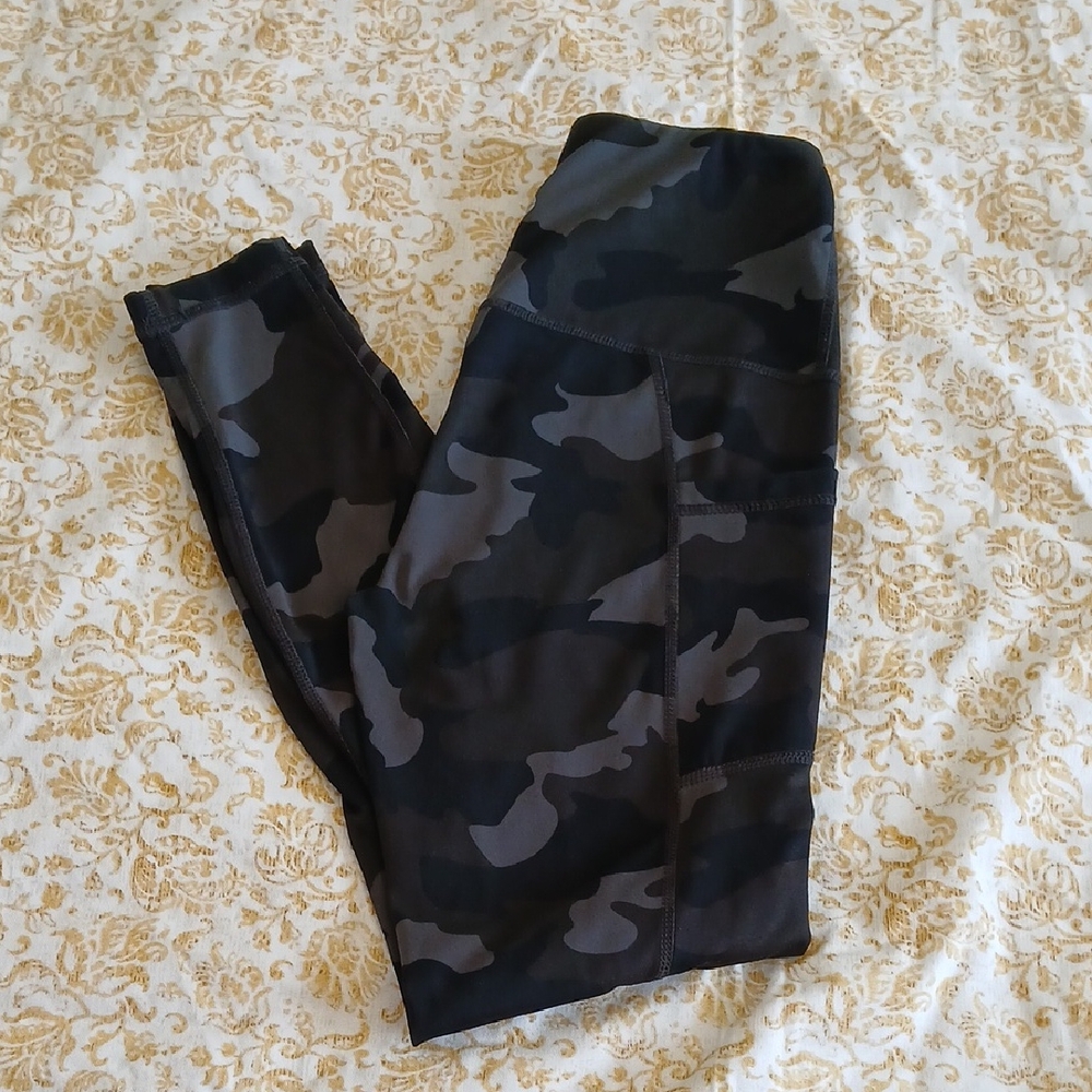 Reflex Black and Gray Camouflage Leggings